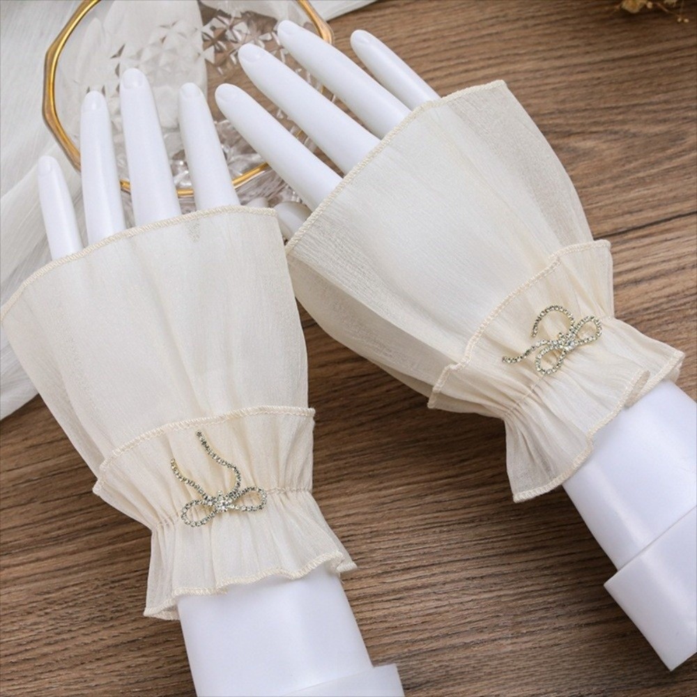 Fingerless Glove Knit - قفازات بدون أصابع مزينة بكشكشة وطيات