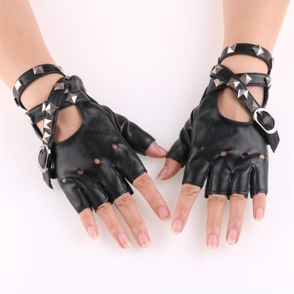 قفازات من الجلد الصناعي للقياد - مراجعة Leather Driving Glove وسعره