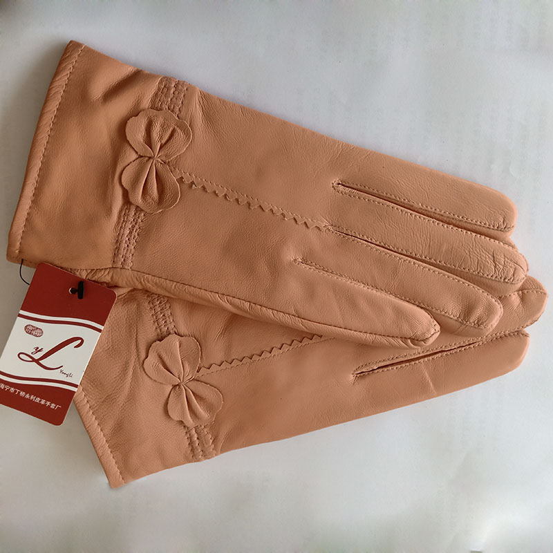 قفاز نسائي شتوي دافئ من الجلد  - مراجعة Wool Glove Lined وسعره