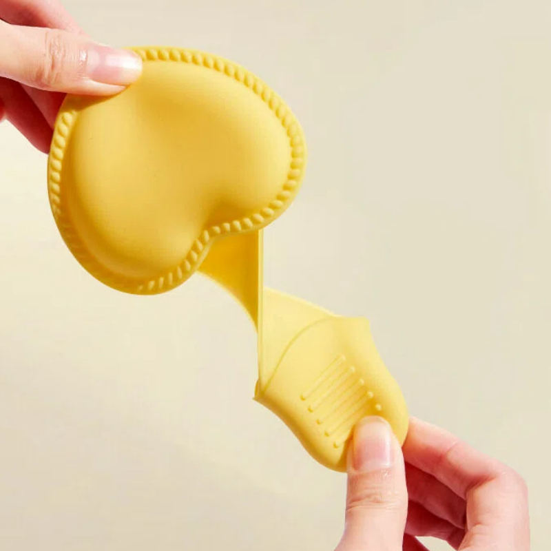 قطعتان من قفازات الفرن السيليك - مراجعة Oven Mitt Silicone وسعره