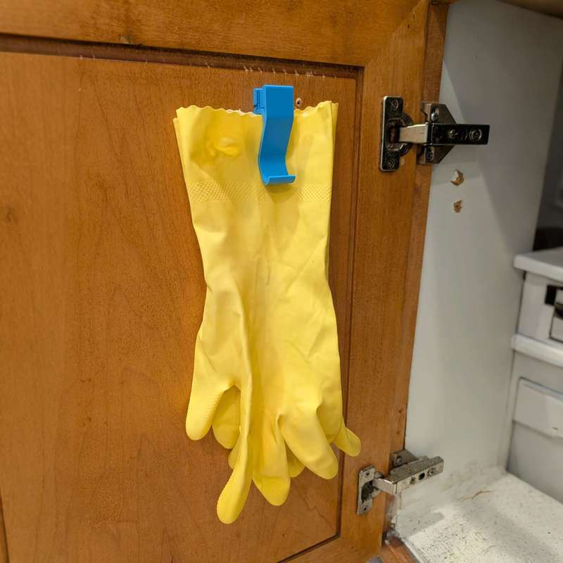 حامل تعليق جداري للمطبخ والحما - مراجعة Rubber Glove Cleaning وسعره