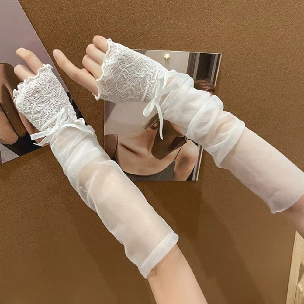 قفازات شبكية شفافة بتصميم Y2K  - مراجعة Fingerless Glove Knit وسعره